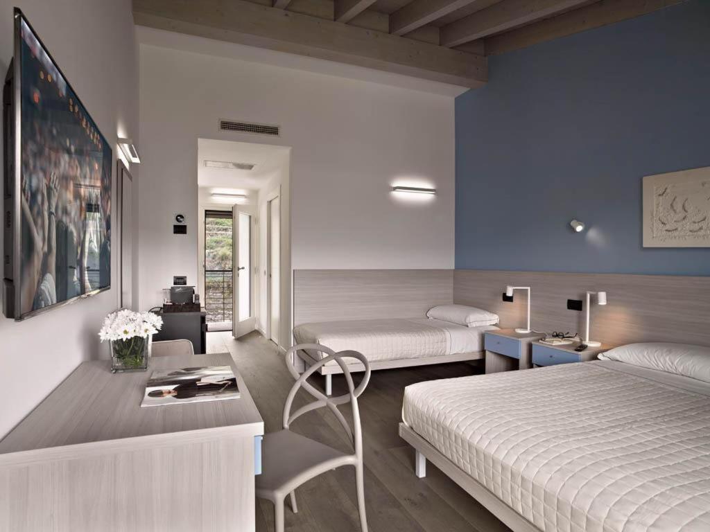 Residence Caffè Maya - Triple Room
