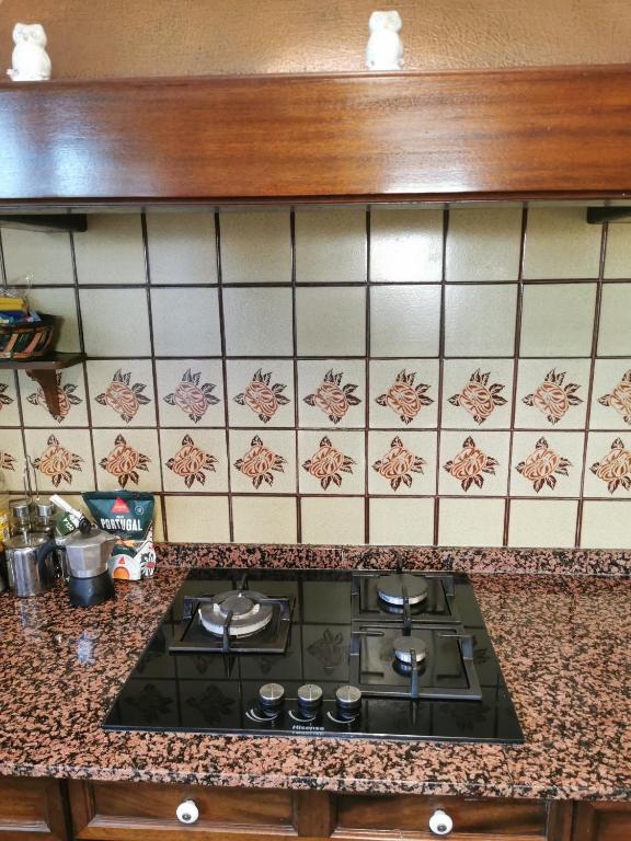 Una cocina o zona de cocina en Chalet céntrico costero en Gijón