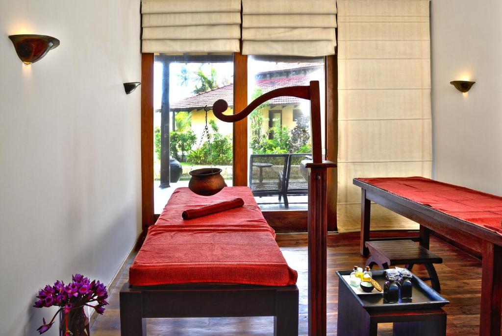 Postel nebo postele na pokoji v ubytování Weligama Bay Resort