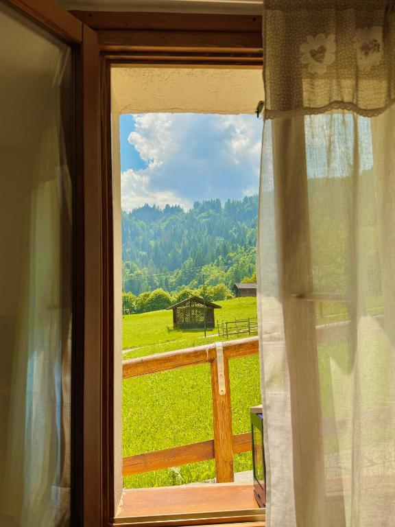 Nespecifikovaný výhled na hory nebo výhled na hory při pohledu z apartmánu