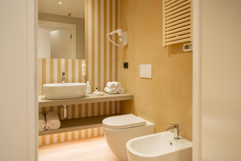 Koupelna v ubytování BISCARDI Hotel