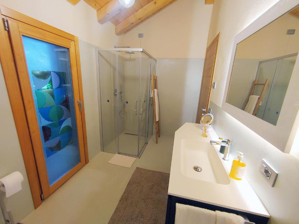 Koupelna v ubytování Casa Simoni