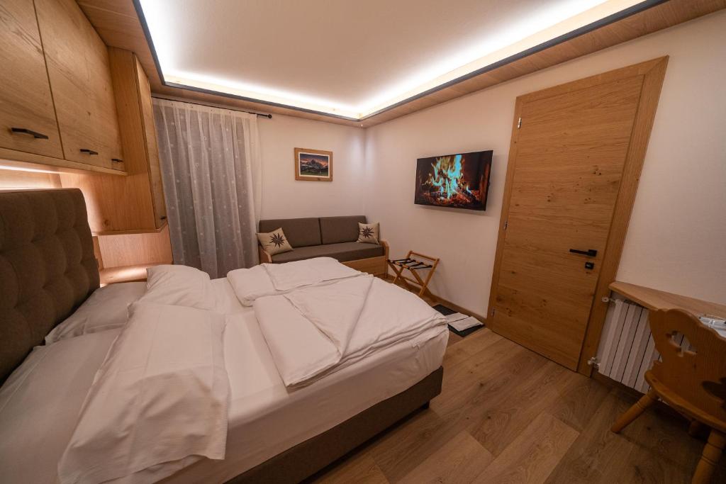 Zdjęcie z galerii obiektu HOTEL FONTANA w mieście Sappada