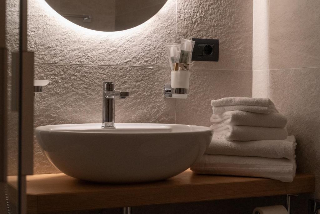 Zdjęcie z galerii obiektu HOTEL FONTANA w mieście Sappada