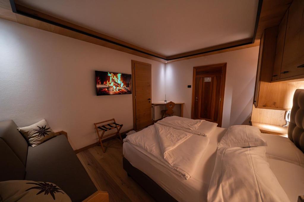 Zdjęcie z galerii obiektu HOTEL FONTANA w mieście Sappada