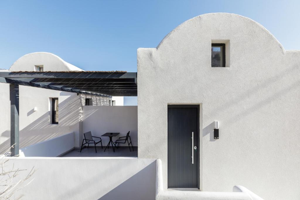 Balkón nebo terasa v ubytování Blé Suites Santorini