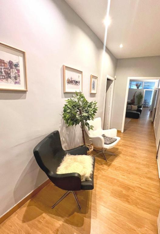 Posedenie v ubytovaní Luxury Central Apartment