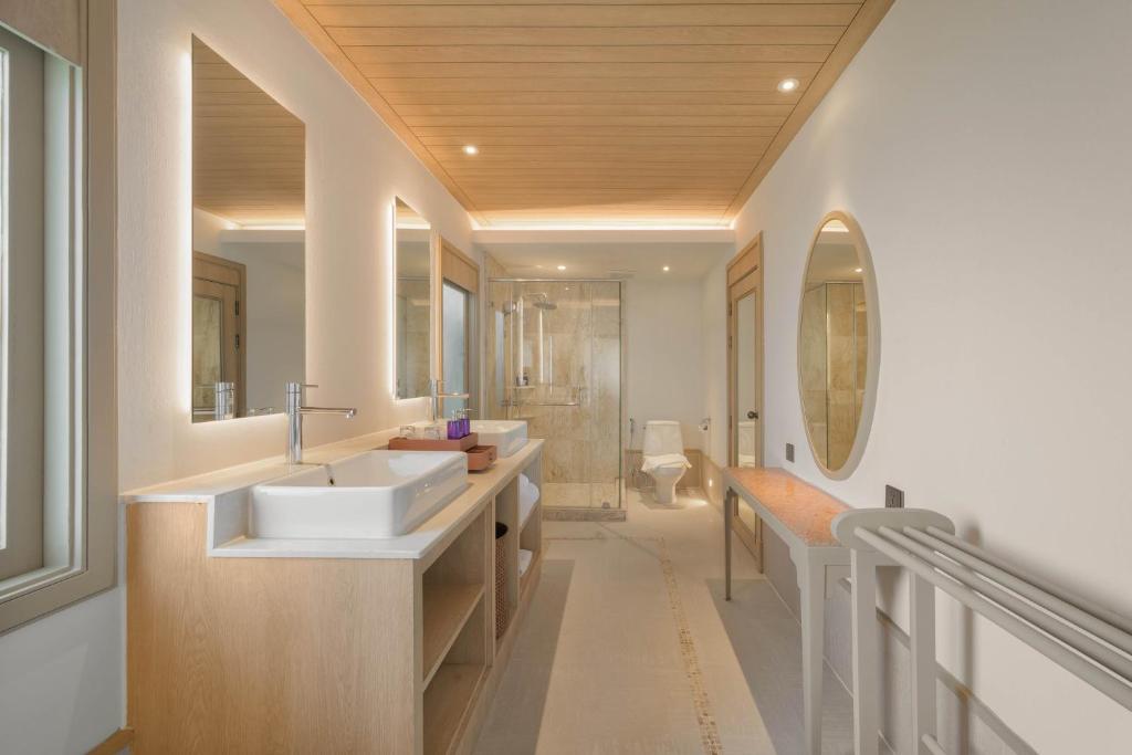 Koupelna v ubytování Centara Villas Phi Phi Island
