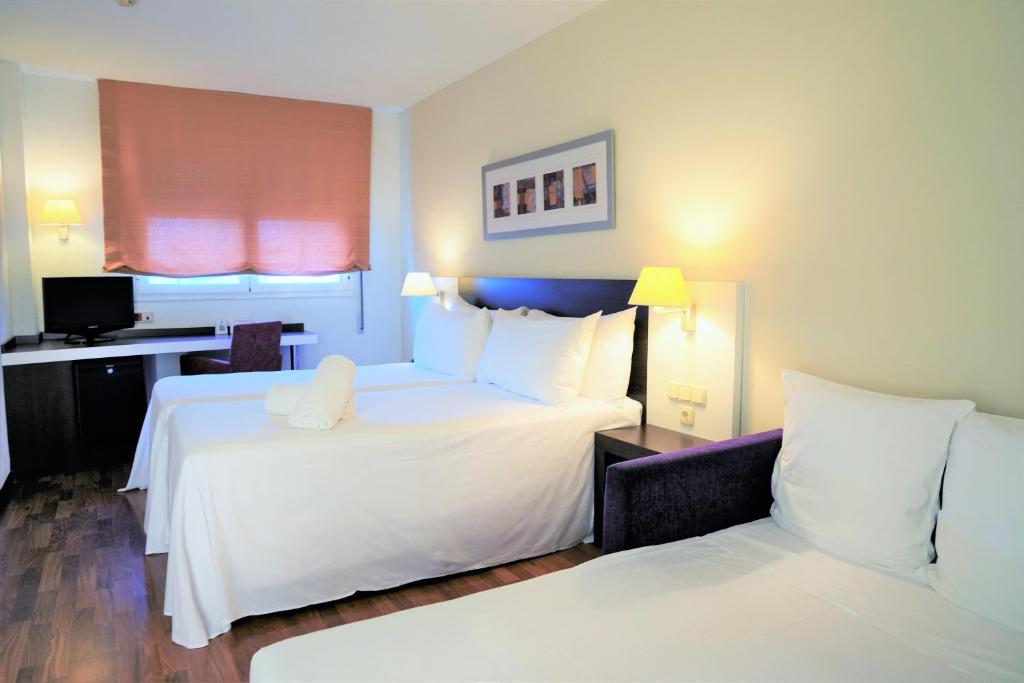 
Triple Room (1 Adult)
