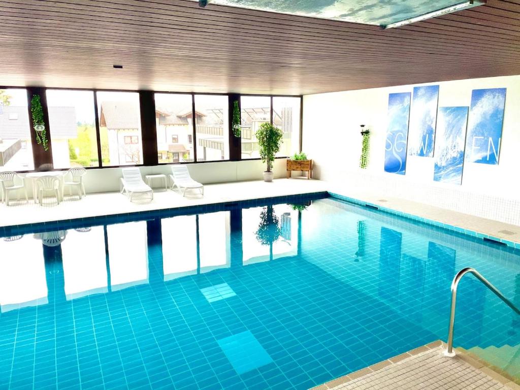 Bazén v ubytování Mini Apartment mit Pool Nutzung & Balkon nebo v jeho okolí