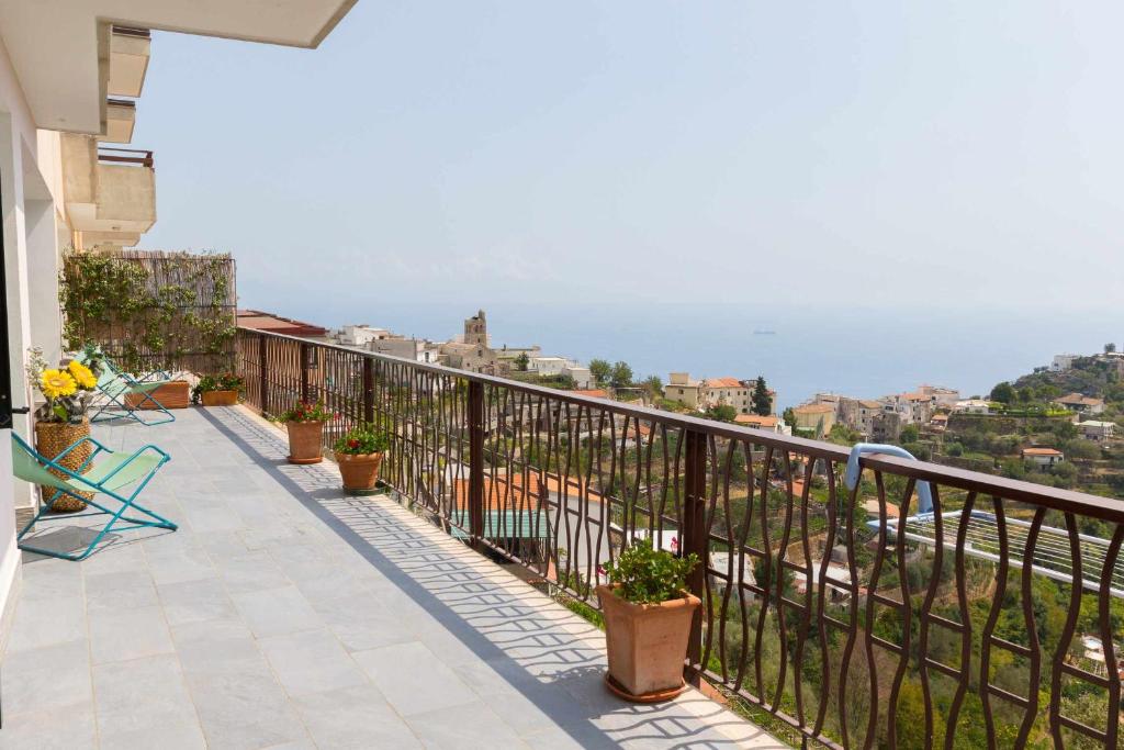 Balkon lub taras w obiekcie Colpo dAli Amazing view in Ravello