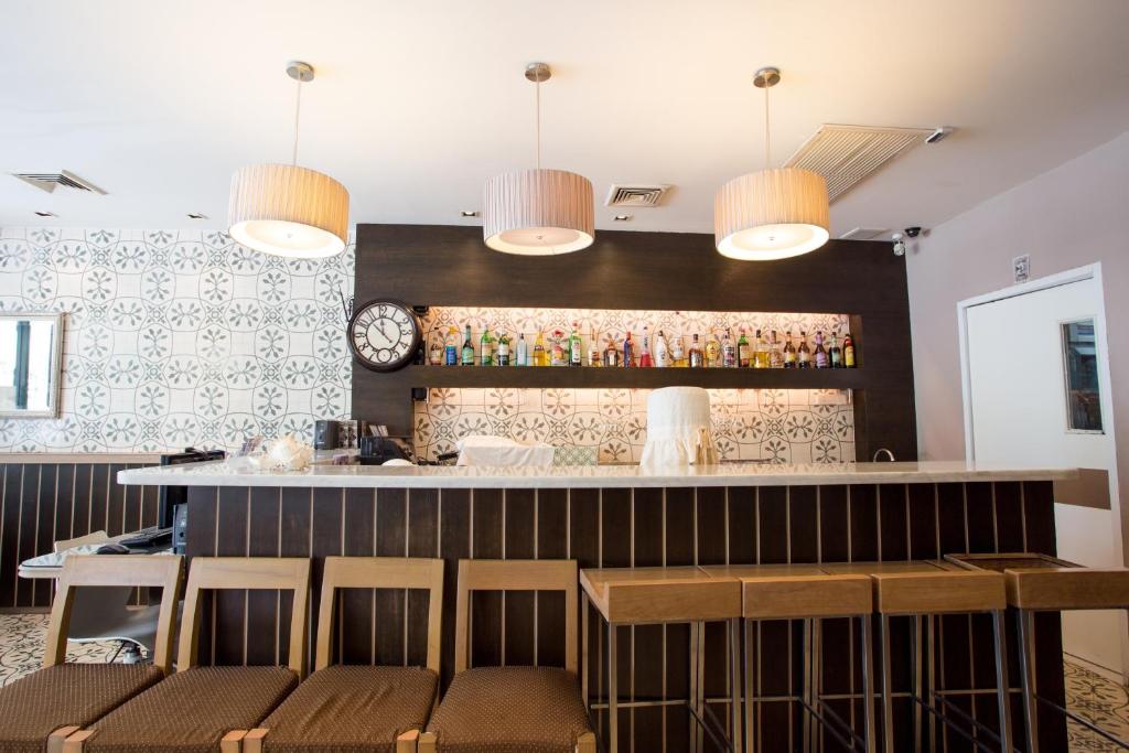 Aphrodite Inn Bangkok - Resim 15