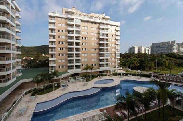 Πισίνα στο ή κοντά στο Apartamento Novo - 3 dormitórios - Praia da Riviera