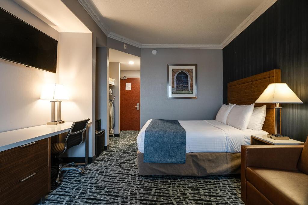 Monte Carlo Inn Toronto West Suites - Resim 6