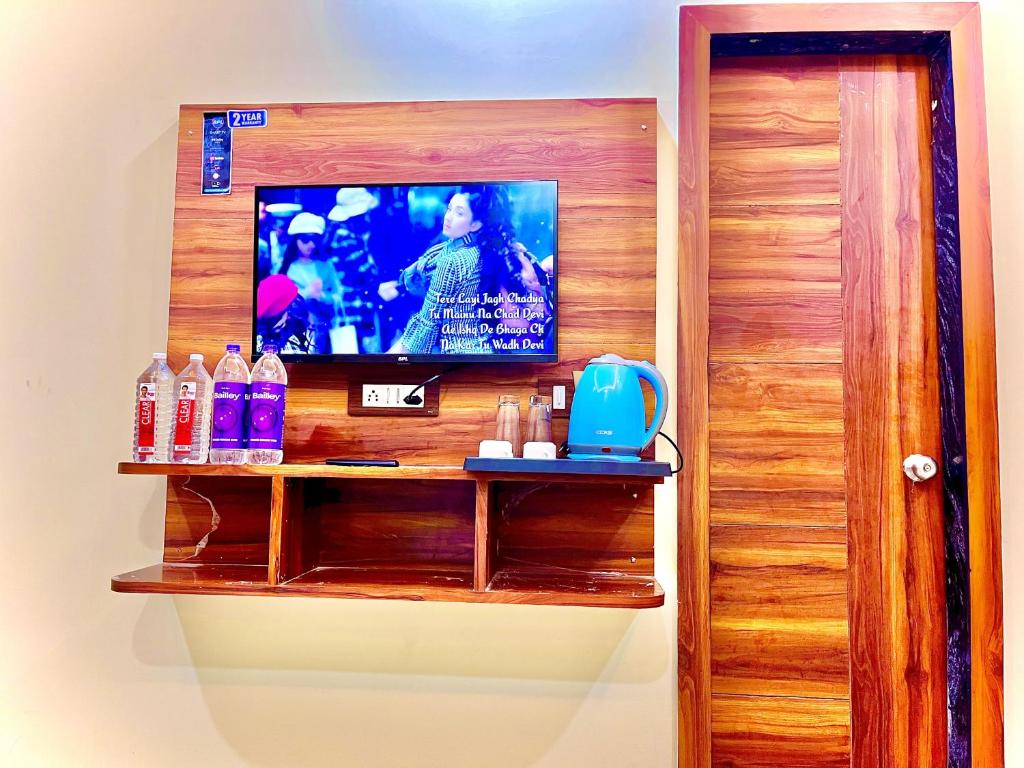 TV a/nebo společenská místnost v ubytování Hotel Agra YS Taj Hotel
