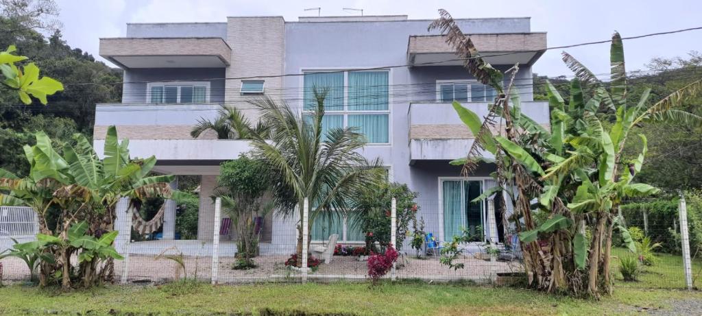 Vườn quanh Casa Entre Verde e Mar Praia do Mariscal