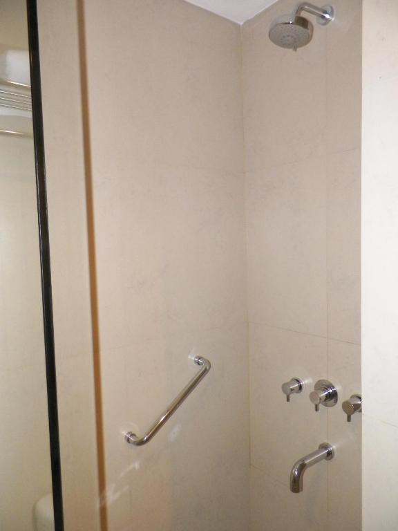 Koupelna v ubytování Amaris Hotel Malioboro - Jogja