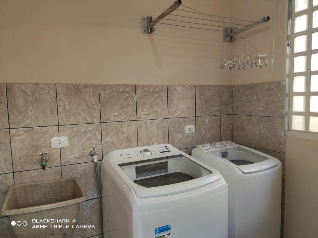 Fotografie z fotogalerie ubytování Casa Térrea 3 quartos, sendo 1 suíte Maringá v destinaci Maringá