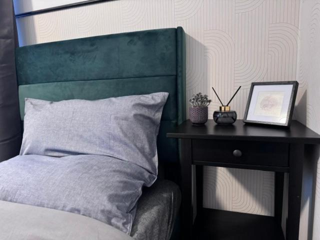 Ένα ή περισσότερα κρεβάτια σε δωμάτιο στο Chic Noot Home