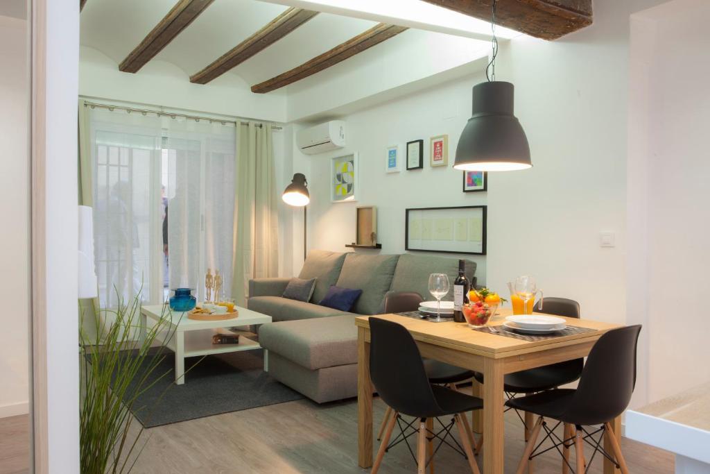 SingularStays Mercado Central - Grenier