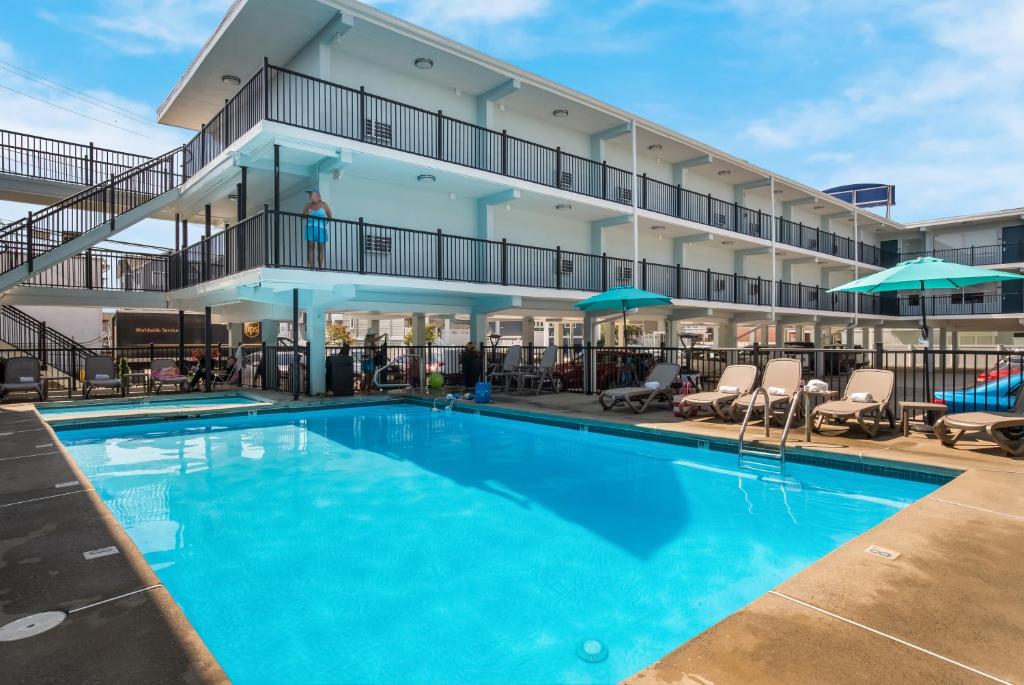 Bazén v ubytování Hotel Cabana Oceanfront/Boardwalk nebo v jeho okolí