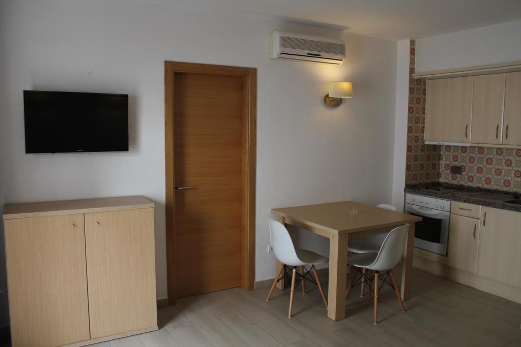 Kuchyň nebo kuchyňský kout v ubytování Apartamentos Orvay