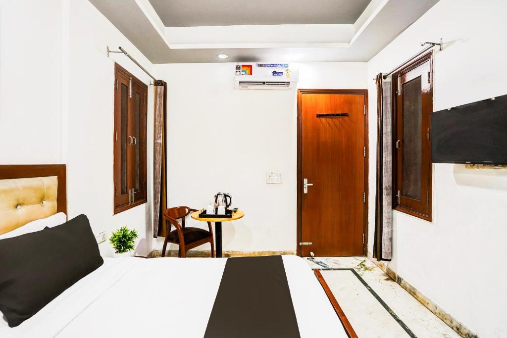 Posezení v ubytování Super Collection O Sector 110 Noida