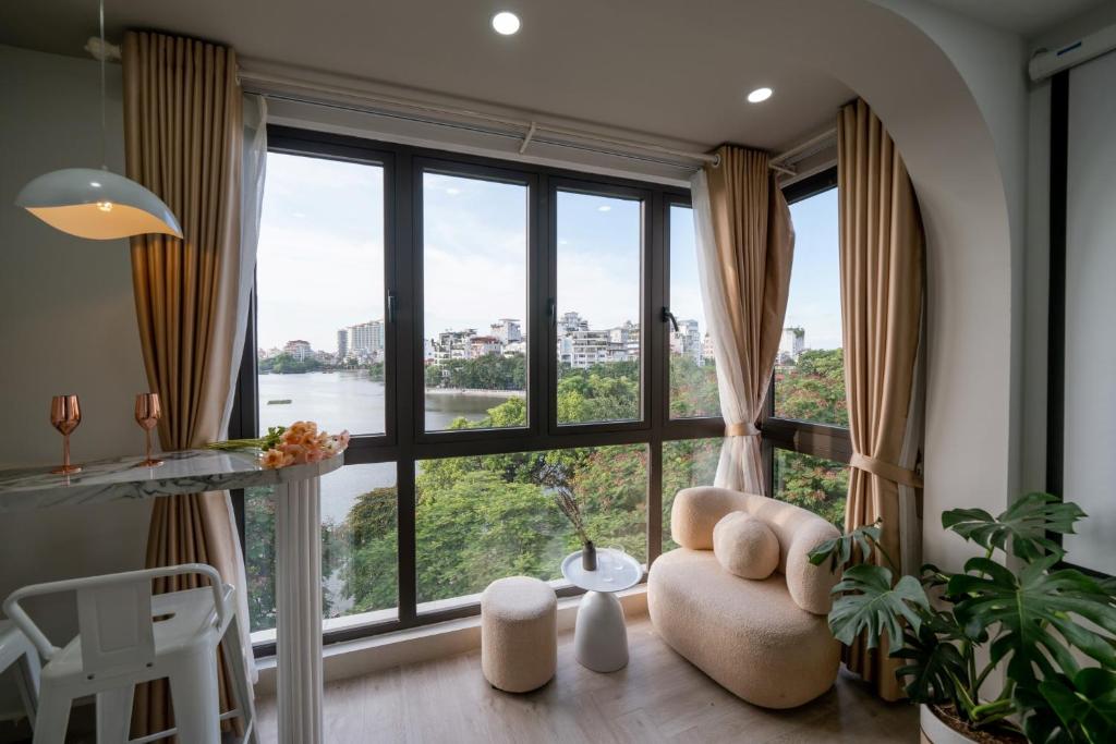 Posezení v ubytování Aimee House Homestay Trấn Vũ