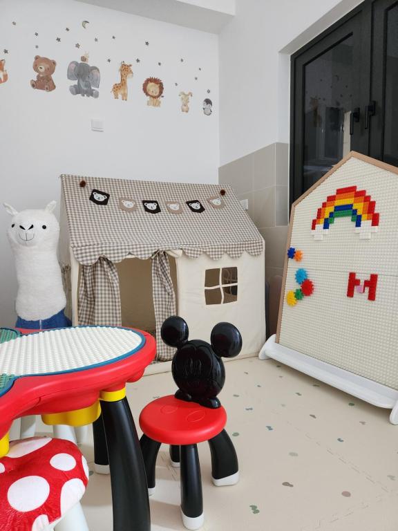 Dětský klub v ubytování Sunway Grid Mickey House 4-5pax, 8mins to Legoland