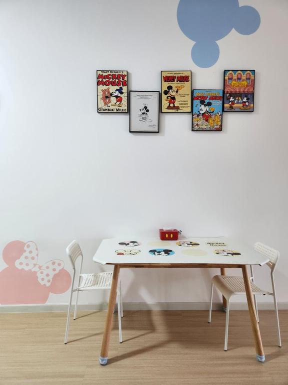 Fotografie z fotogalerie ubytování Sunway Grid Mickey House 4-5pax, 8mins to Legoland v destinaci Iskandar Puteri
