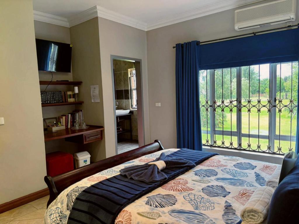 ARK Guesthouse - Double Room With Private Bathroom