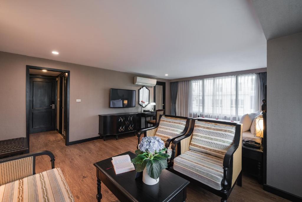Kuchyň nebo kuchyňský kout v ubytování La Passion Classic Hotel