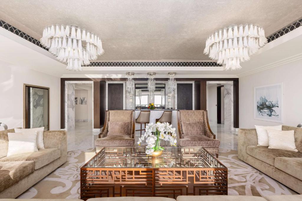 Hilton Dubai Al Habtoor City - Resim 39