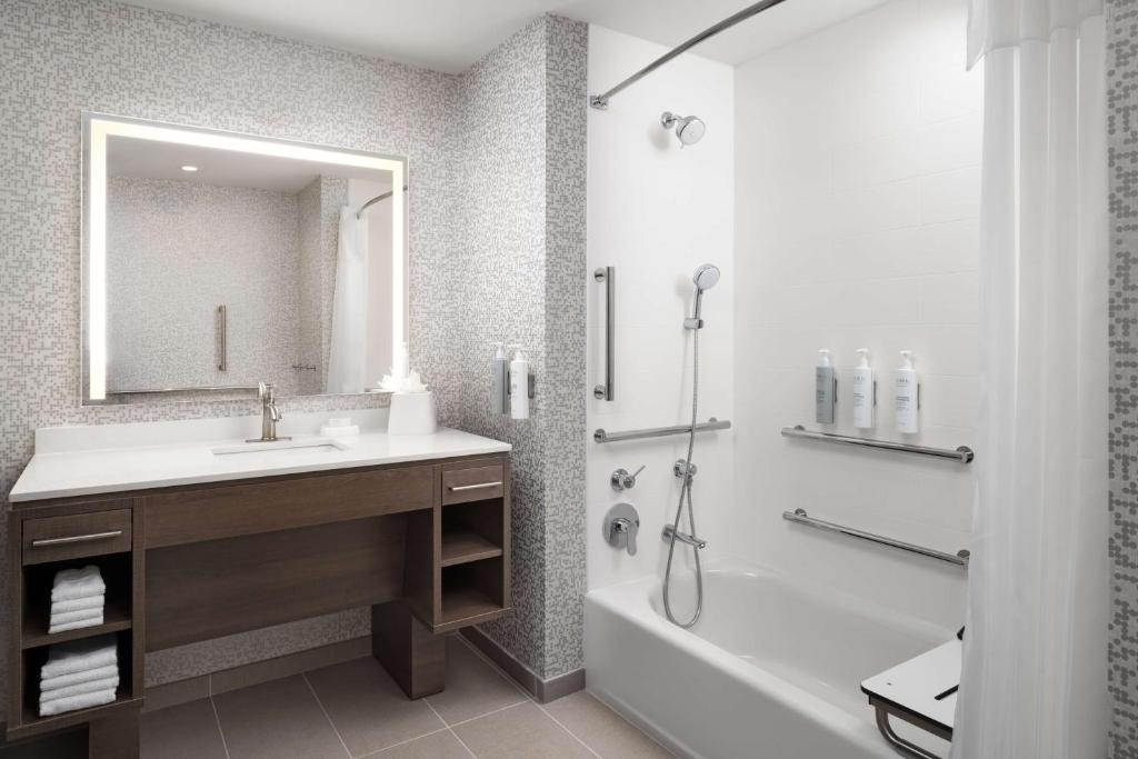 Home2 Suites By Hilton Winter Haven photo