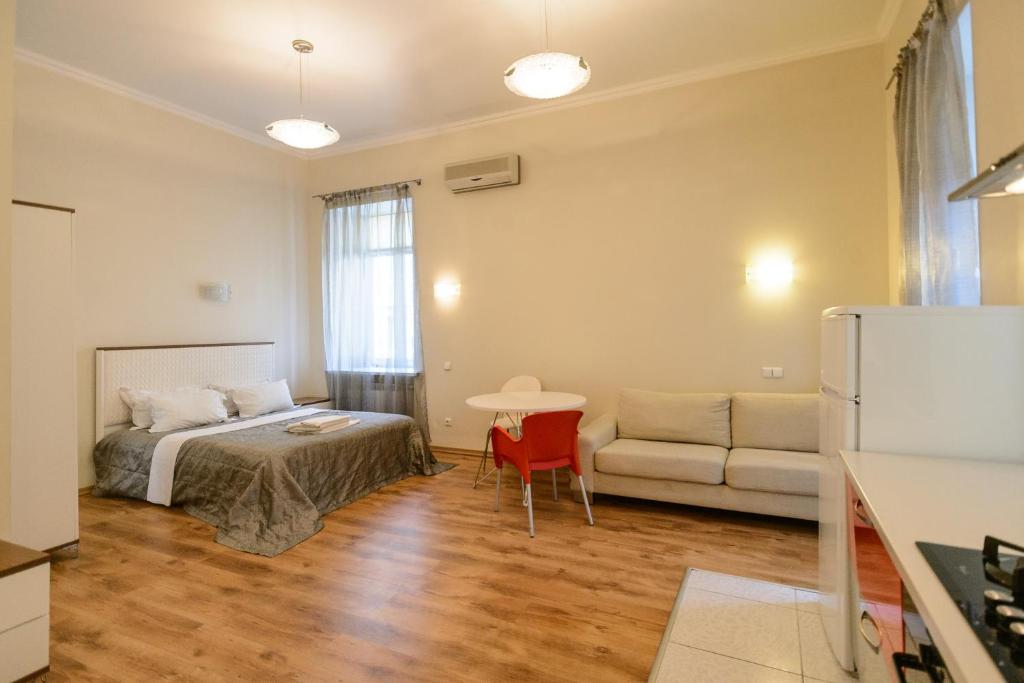 Partner Guest House Saksahans'koho - Spasious Studio Apartment With Balcony And Kitchen - Saksahanskoho Street 22