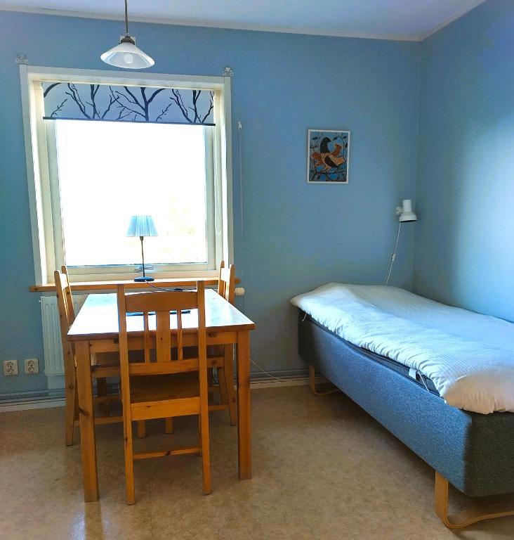 STF Orsa Hostel - Chambre Lits Jumeaux Avec Douche Commune