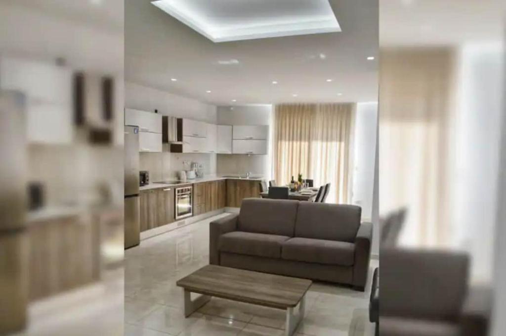 Kuchyň nebo kuchyňský kout v ubytování Msida Classic Flat 13, close to Valletta, Sliema & Sea