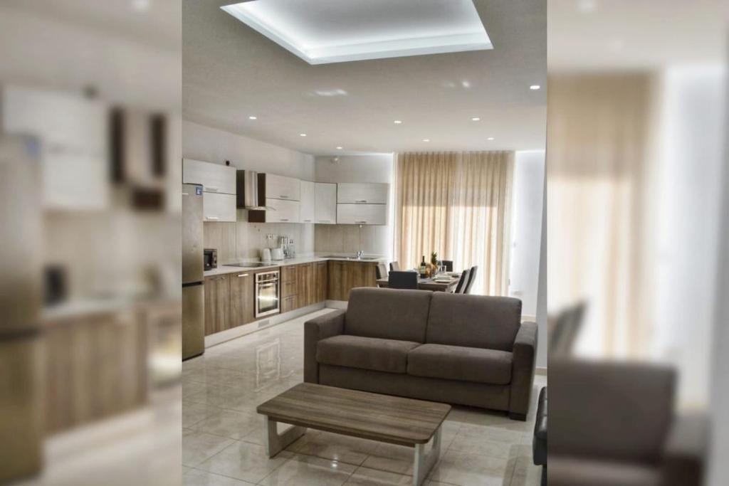 Kuchyň nebo kuchyňský kout v ubytování Msida Classic Flat 13, close to Valletta, Sliema & Sea