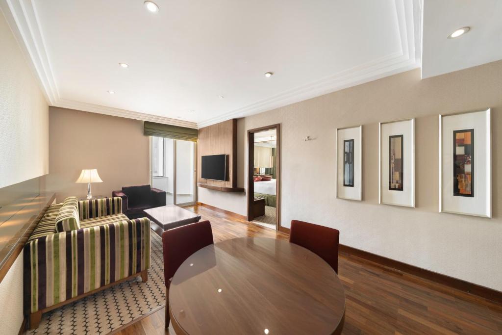 Radisson Blu Hotel and Convention Centre, Riyadh Minhal - Suite D'une Chambre
