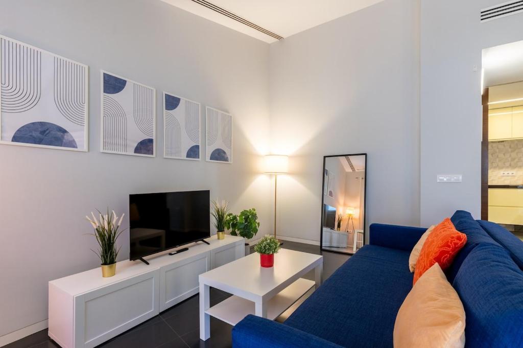 C2 Apartment with Terrace in the Arenal, Cathedral