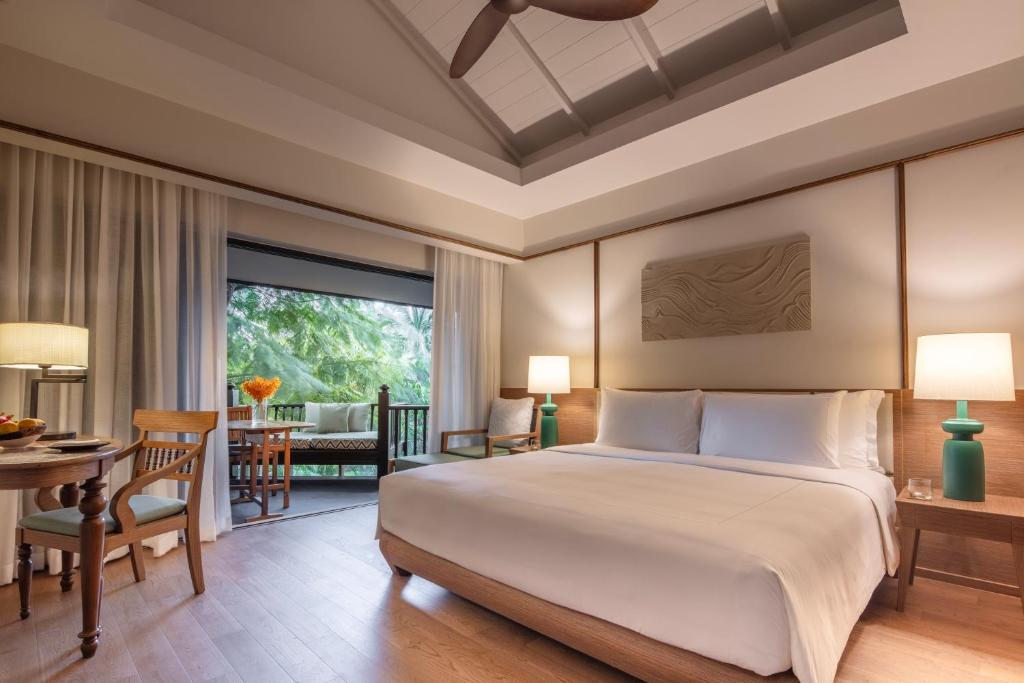 Ein Bett oder Betten in einem Zimmer der Unterkunft Anantara Bophut Koh Samui Resort