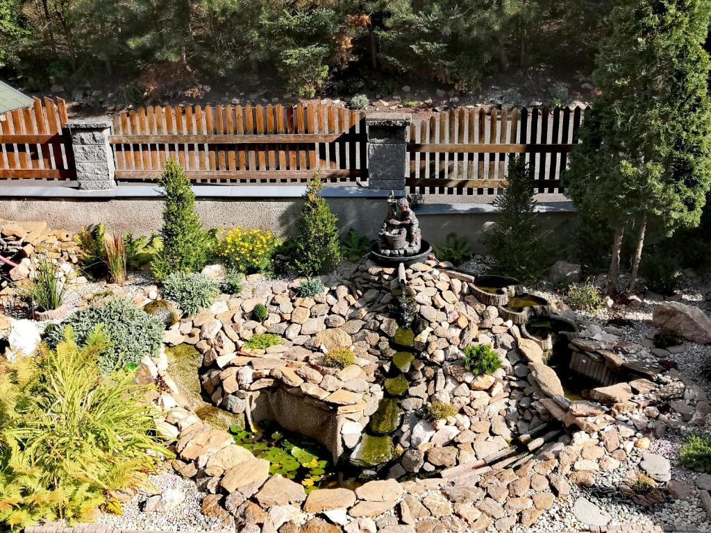Zahrada ubytování Villa Anastazis - Penzion Eden