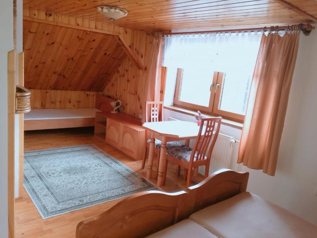 Fotografie z fotogalerie ubytování Chata pod Bukem v destinaci Bystrzyca