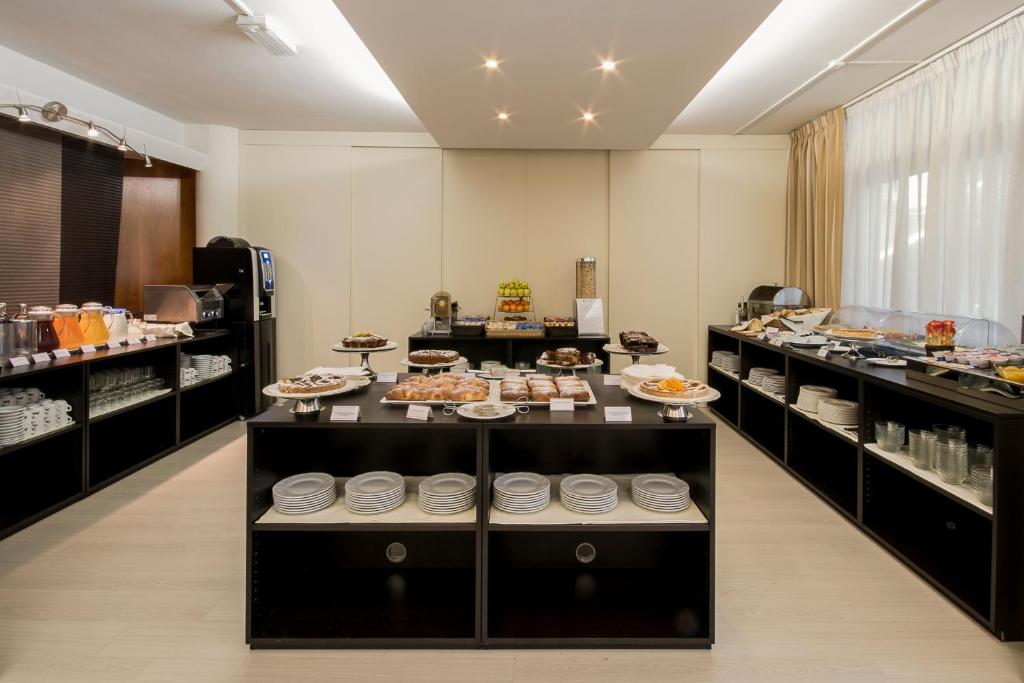 Hotel Executive photo