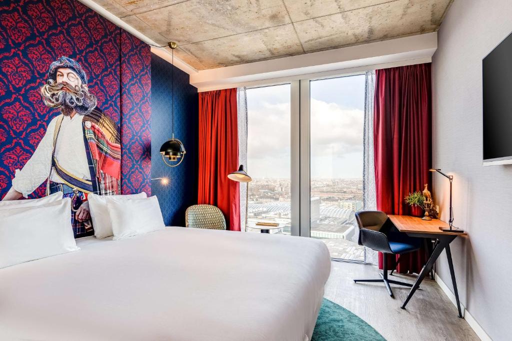 
nhow Double or Twin Room with View
