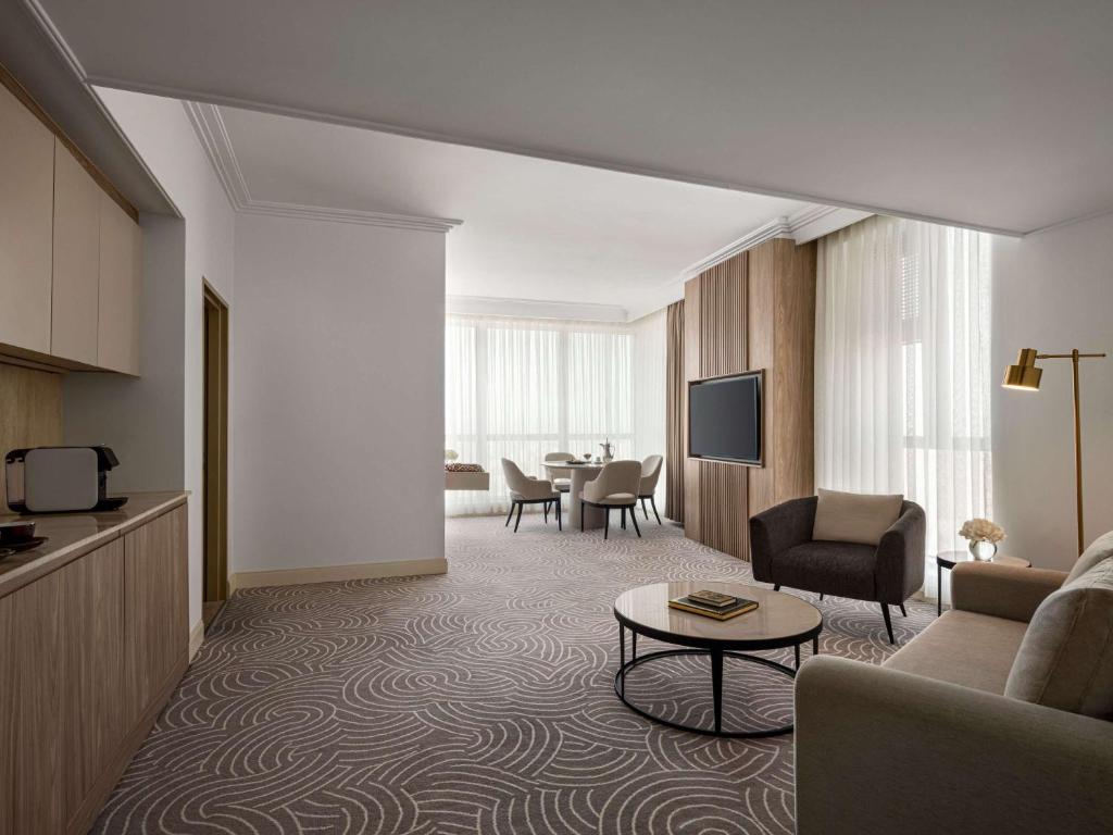Posezení v ubytování Movenpick Makkah Hajar Tower