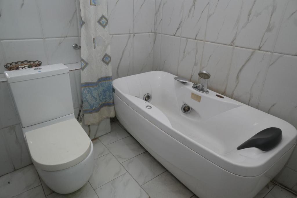 Koupelna v ubytování AOTEL HOTEL Ikeja