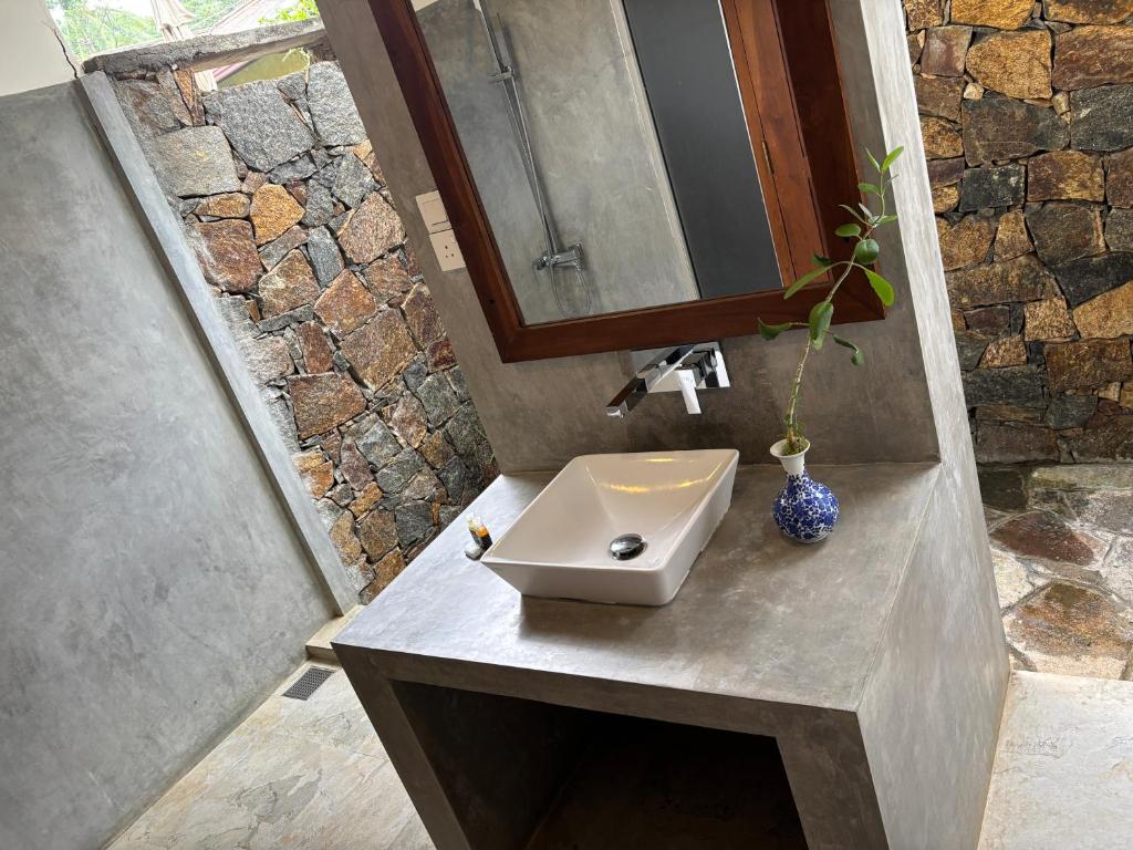 Eliyanth Udawalawe - 4