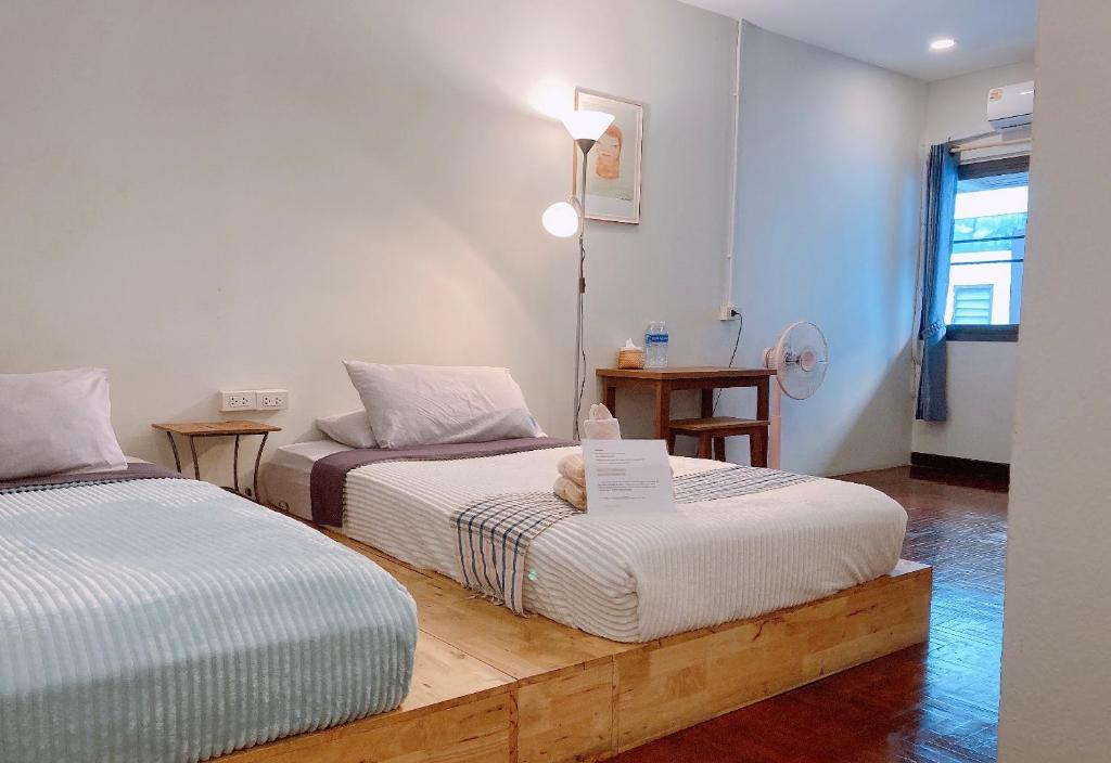 Postel nebo postele na pokoji v ubytování Wayside Guesthouse