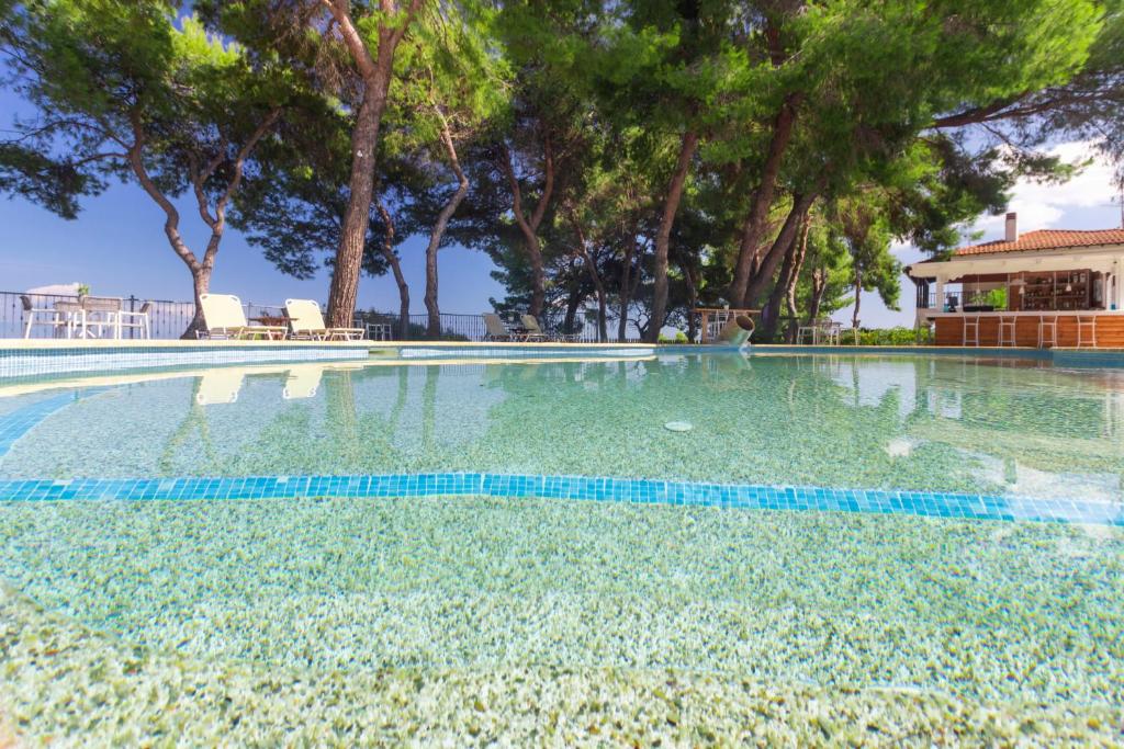 Piscina di Evripidis Hotel o nelle vicinanze